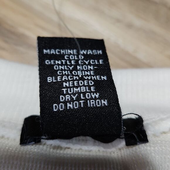 🔥NWT Rue21 Cream Faux Fur Long Sleeve Sweater Large - Picture 8 of 8